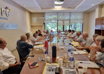 Se reunieron en la Cooperativa eléctrica para analizar deuda por la energía