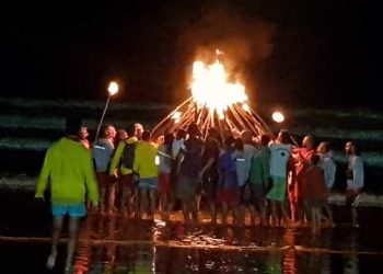 Los Guardavidas tuvieron su noche de recuerdos y emociones