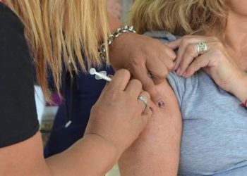 Jornada de vacunación contra el Covid en el CIC del Barrio Norte