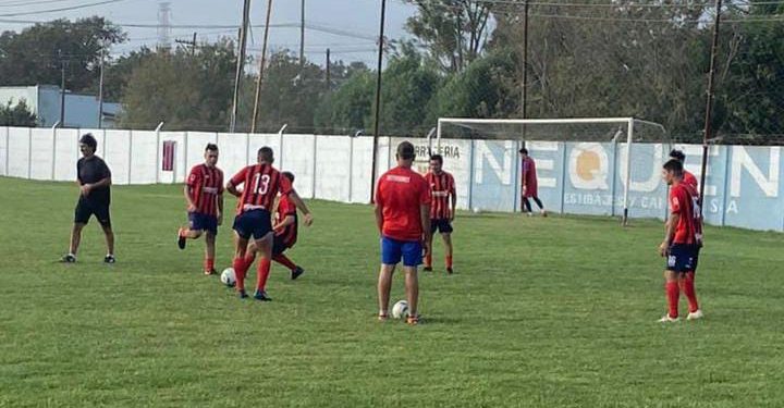 Se jugaron varios amistosos con vistas al comienzo del fútbol local