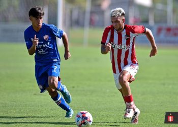 El necochense Arango convirtió dos goles en la Reserva de Estudiantes