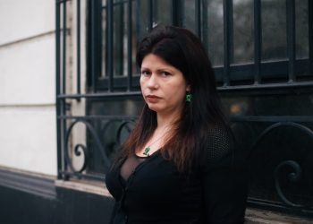 La escritora Dolores Reyes dará una charla en Plaza Dardo Rocha en el Día de la Mujer.