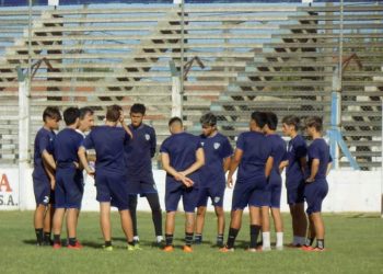 Ganó Rivadavia e igualaron Villa Diaz Velez con Ministerio