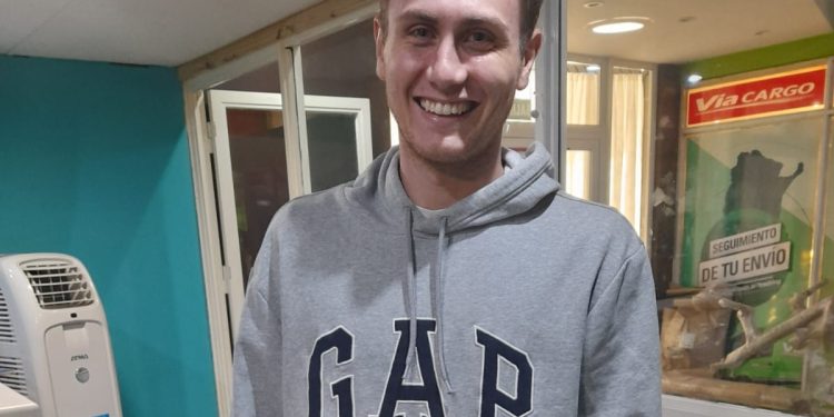 Estupenda actuación de “Nacho” Laterza para una gran victoria de Ferro en Liga Nacional