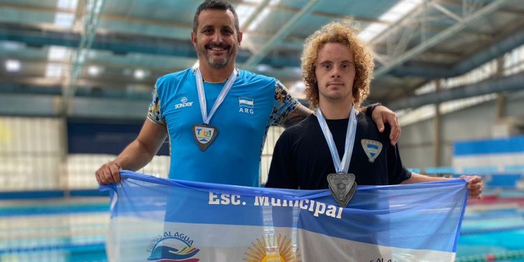 Nicolás Améndola logró doble medalla de plata en el Americano Tri 21.
