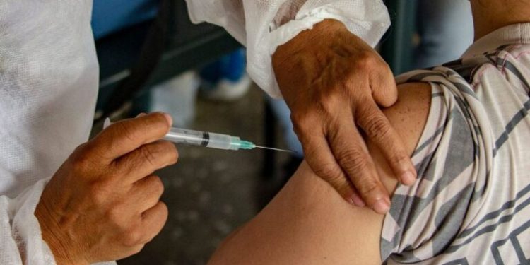 Llegó la primera tanda de vacunas Anti gripales privada a la ciudad.