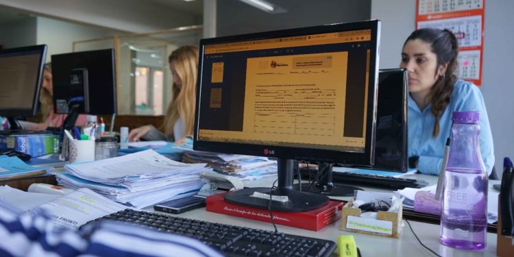 OMIC: evacuaron 361 consultas en marzo y los servicios de TV encabezaron la lista de reclamos.