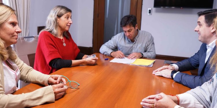 El municipio firmó convenio con FASTA para ampliar la oferta educativa local