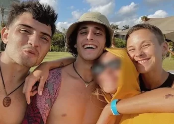 Murió el argentino atacado a machetazos en México Benjamín Gamond estaba internado en terapia intensiva. Sus amigos Santiago Lastra y la necochense Macarena Elía González sufrieron heridas leves.