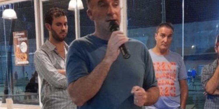 Fuerte descargo de Huracán. Repudio al árbitro que dirigió el partido ante  Newbery de Lobería