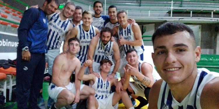 Muy buena victoria de Rivadavia en Mardel . Fue 83 a 65 sobre Once Unidos en carácter de visitante. Los 5 titulares terminaron en doble dígito