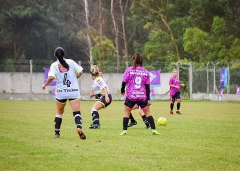 El seleccionado municipal de fútbol femenino está en semifinales de la Región Quinta