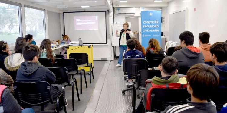 Con talleres y capacitaciones arrancó en Quequén el programa nacional Construir Seguridad Ciudadana