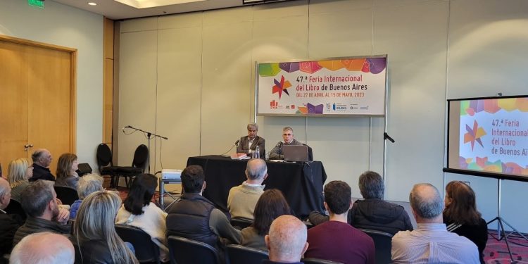 “El hambre del dragón”, el plan de China para comerse al mundo, el nuevo libro de Agustín Barletti fue presentado exitosamente en la Feria del Libro 2023