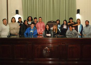 Visita guiada de alumnos de la Escuela de Enseñanza Secundaria 1 al Concejo Deliberante