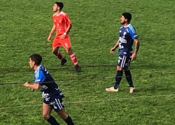 Mataderos lo ganó en el descuento y fue tablas Rivadavia ante Sportivo