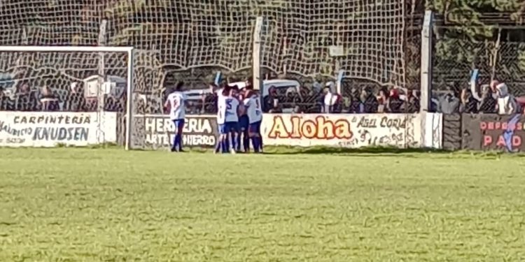 Del Valle único puntero en la zona B y tremendo empate de Estación con 9 jugadores
