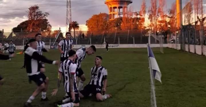Cuatro adelantos el día sábado por la décima fecha del fútbol local.