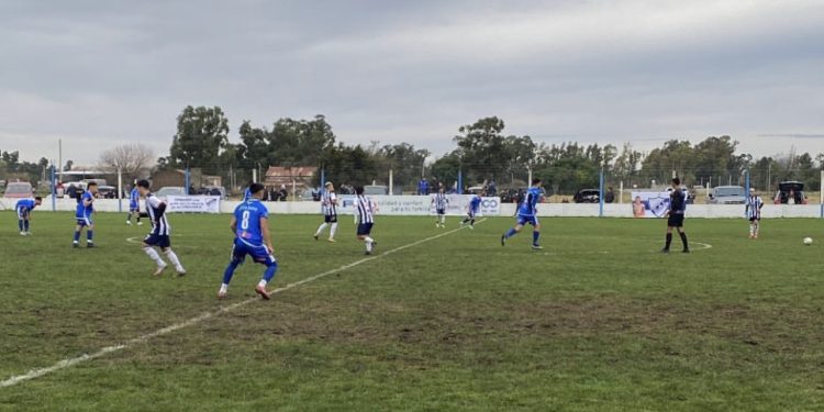 Rivadavia dio la gran sorpresa y le ganó a Independiente en San Cayetano