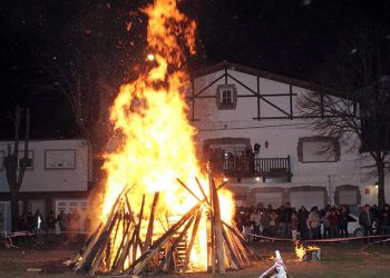 Hoy viernes se realiza la tradicional hoguera de San Juan