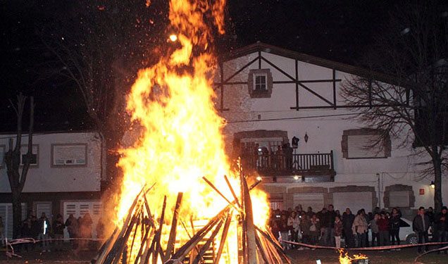 Hoy viernes se realiza la tradicional hoguera de San Juan