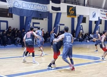 Rivadavia hizo pesar su potencial en la primer semi del basquet local