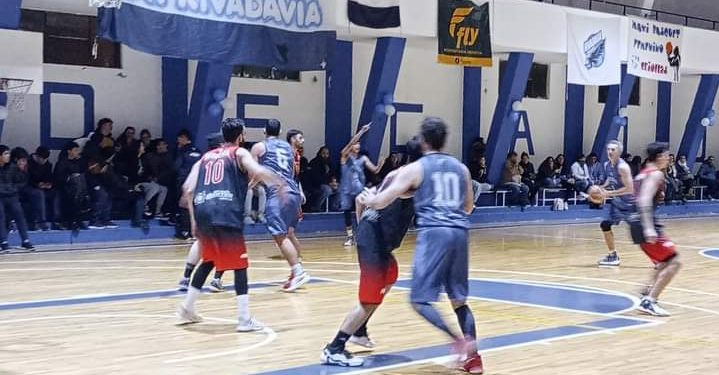 Rivadavia hizo pesar su potencial en la primer semi del basquet local