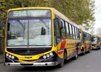 Se define hoy si mañana habrá paro de colectivos