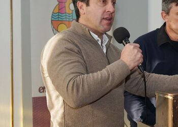 El municipio informó a los vecinos interesados el cronograma de ejecución de las obras de cloaca y agua