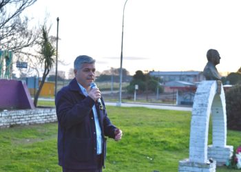 El Frente Renovador y el Movimiento Evita encabezaron un sentido homenaje al general Perón