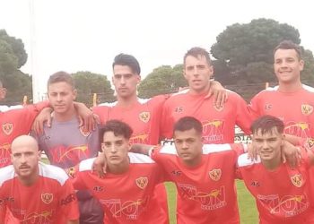 Villa Diaz Velez, en choque de candidatos, superó a Gimnasia y obtuvo tres puntos de oro