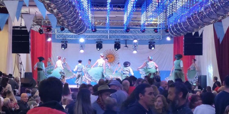 “Un colmado Centro Basko en el 1° encuentro regional de Peñas Folcklóricas”