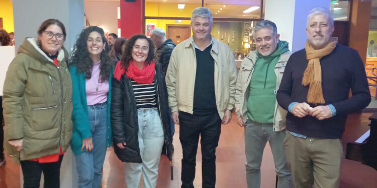 Mauro Velázquez participó del acto donde se presentó en sociedad el nuevo logo del Centro Cultural Necochea