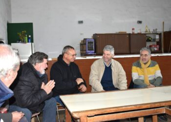 Mauro Velázquez y su comitiva atendieron inquietudes en Juan N. Fernández