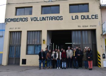 En La Dulce, Mauro Velázquez y parte de su equipo visitaron una tornería y el cuartel de Bomberos Voluntarios