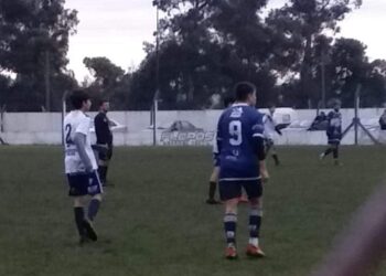 Empató Gimnasia, perdió Del Valle y ganaron Villa y Defensores de Quequén en los adelantos del fútbol local
