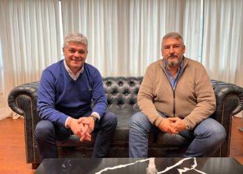 Mauro Velázquez continúa en reuniones con funcionarios
