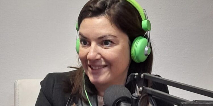 Antonela Giglio “hasta el domingo tienen tiempo de inscribirse los emprendedores para el 169° Aniversario de Quequén”.