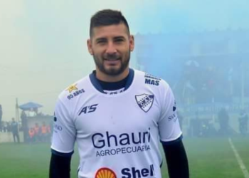 Independiente (SC) ganó con lo justo. Goleadas de Rivadavia y Mataderos