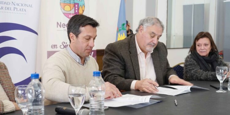 El Intendente y la UNMdP firmaron el convenio por un Centro de Extensión Universitaria exclusivo para Necochea