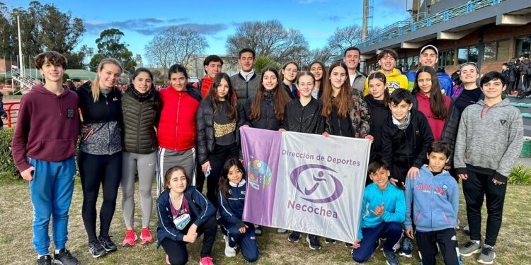 Desde U12 a Mayores, una gran delegación de la Escuela de Atletismo copó Mar del Plata