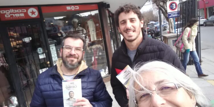 Damián Unibaso y su equipo: Llevando esperanza y un plan integral para el progreso del distrito.