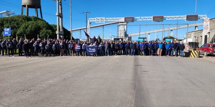 Continúa el conflicto en Puerto Quequén