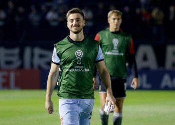 El necochense Zozaya, junto a Estudiantes, a cuartos de final de la Copa Sudamericana