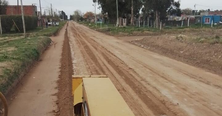 Las máquinas del Ente Vial avanzan con la reparación de calles en lugares críticos