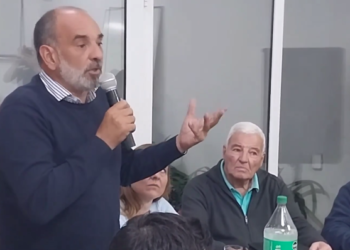 Arturo Rojas y un espaldarazo de “compañeras y compañeros” peronistas
