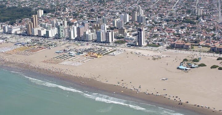 Oscar Zubia “como comerciante de la Peatonal 83, pienso que vamos a tener una muy buena temporada en Necochea”