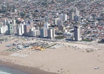 Oscar Zubia “como comerciante de la Peatonal 83, pienso que vamos a tener una muy buena temporada en Necochea”