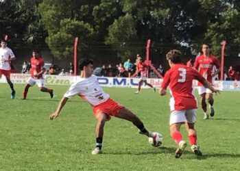 Golearon Mataderos y Del Valle. Buen punto de Ministerio en San Cayetano