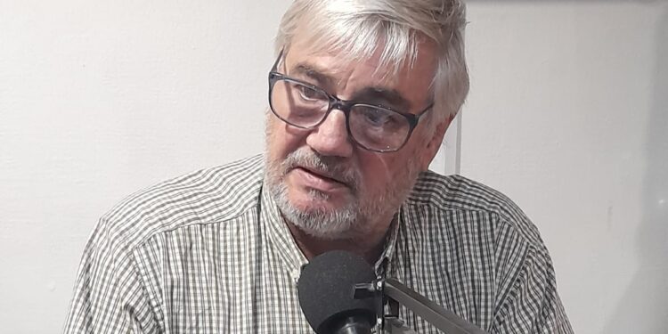 Ricardo Doumecq Milleu: “Este jueves en el Teatro París habrá una muy interesante muestra fotográfica de aves de la región”.